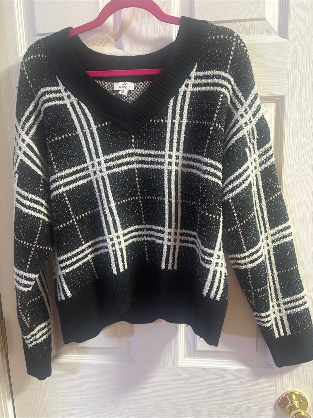 crown & ivy Black V-Neck Plaid Sweater with White Windowpane
